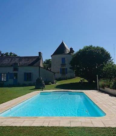 Tour De Bablou - Insolite Allouis ภายนอก รูปภาพ